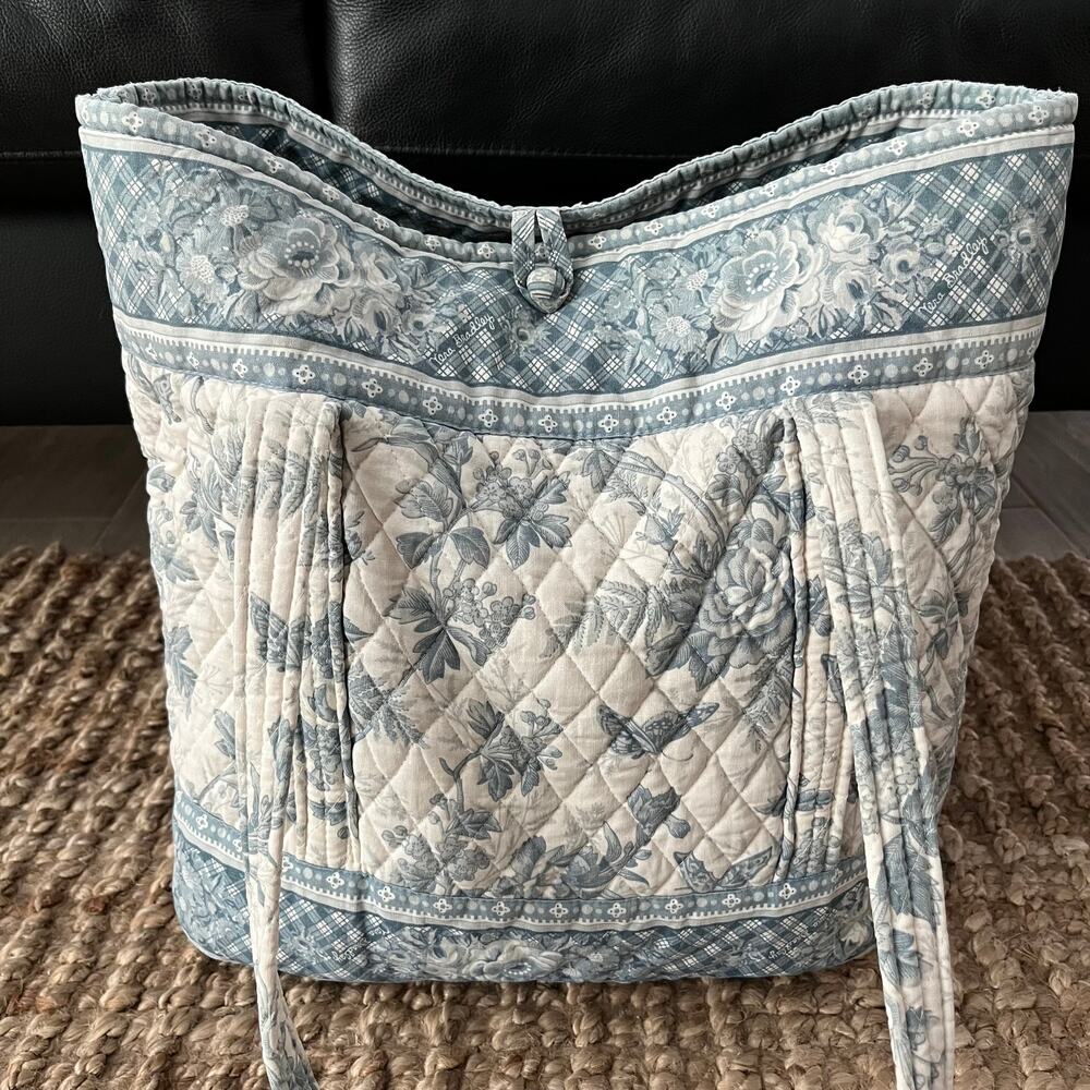 VTG 90s Vera Bradley Rare Retired Blue White Toile Tote Bag Collectors Piece